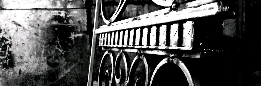 Своими руками.