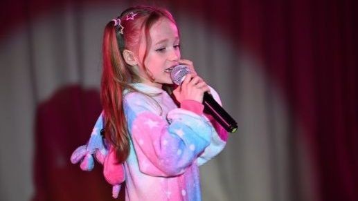 Новикова Алиса, вокальная студия Унисон