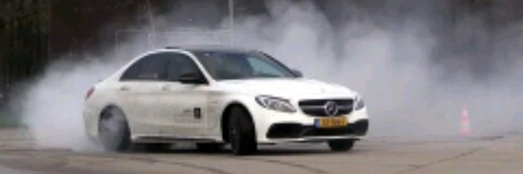 Белый Мерседес