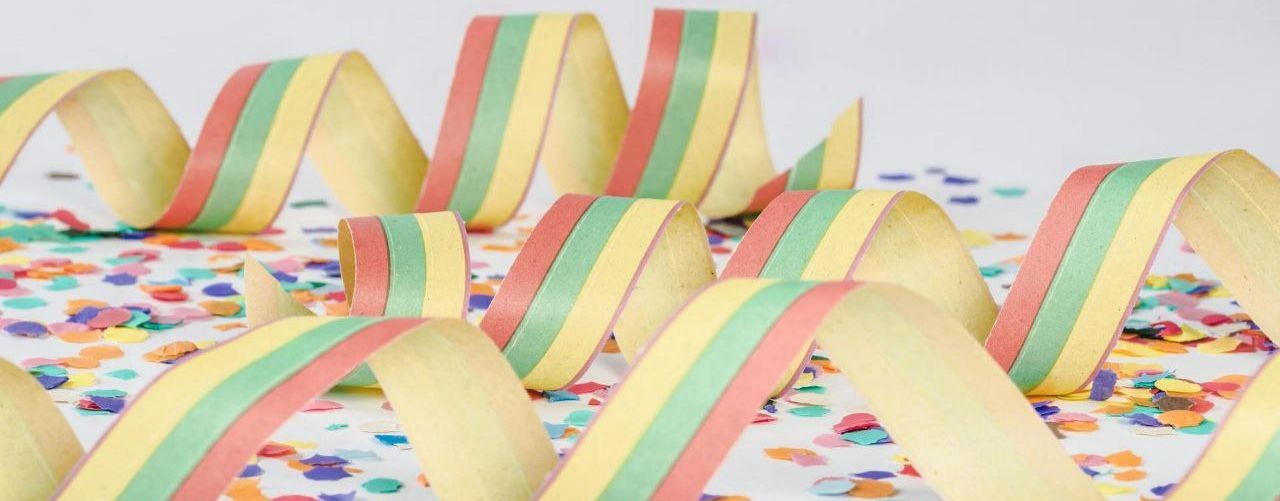 Поздравлялка