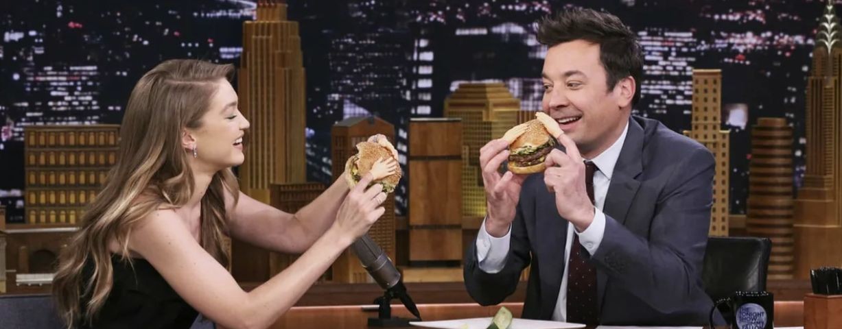 Кейт переводит!