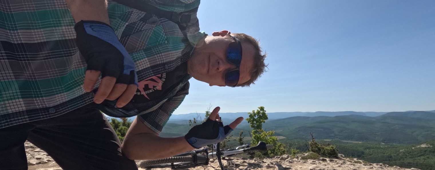 Верхом на Титане