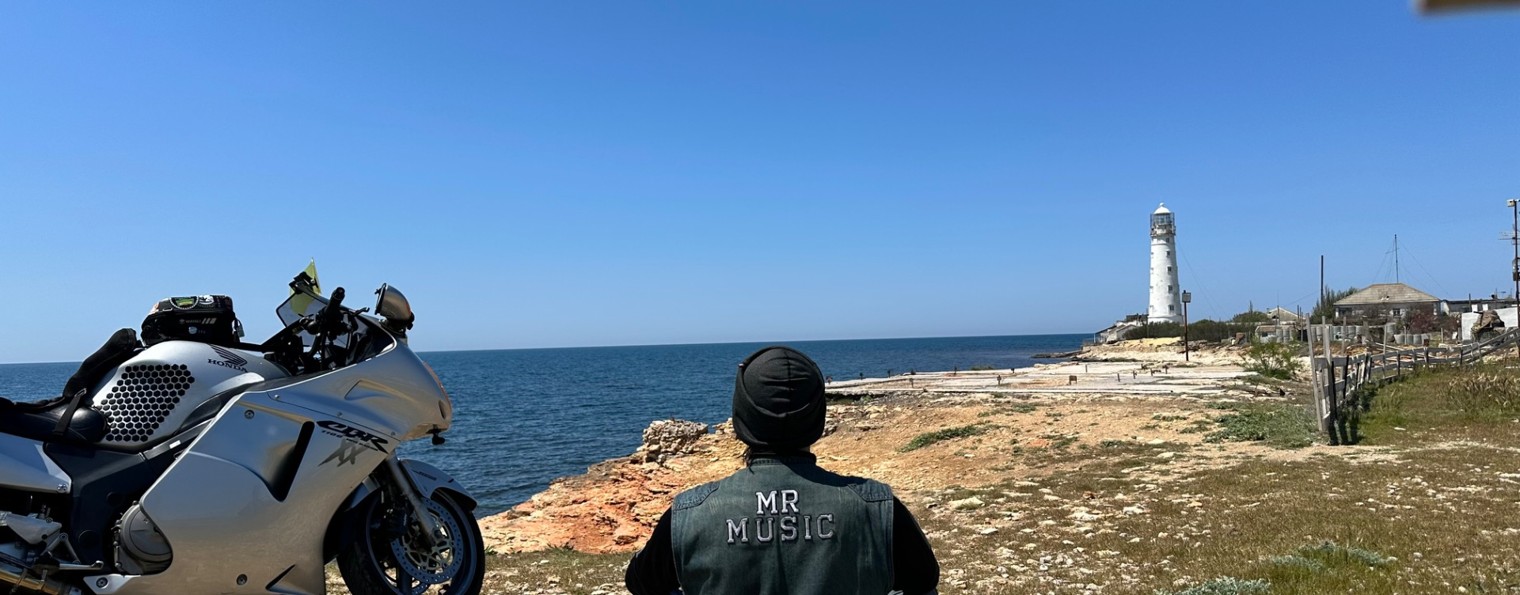 Mr.music on the road