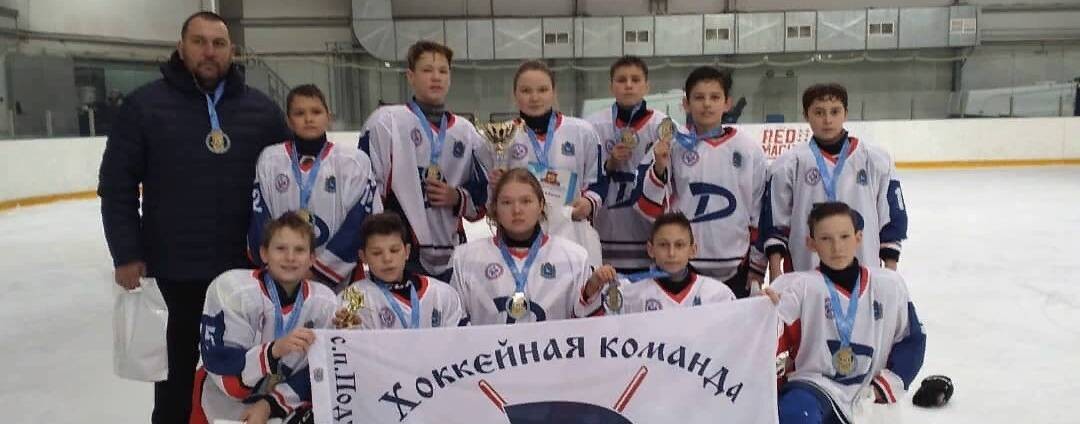 Хоккейная команда ДУБРАВА