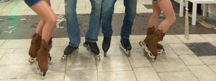 Фигурное катание на любых коньках.