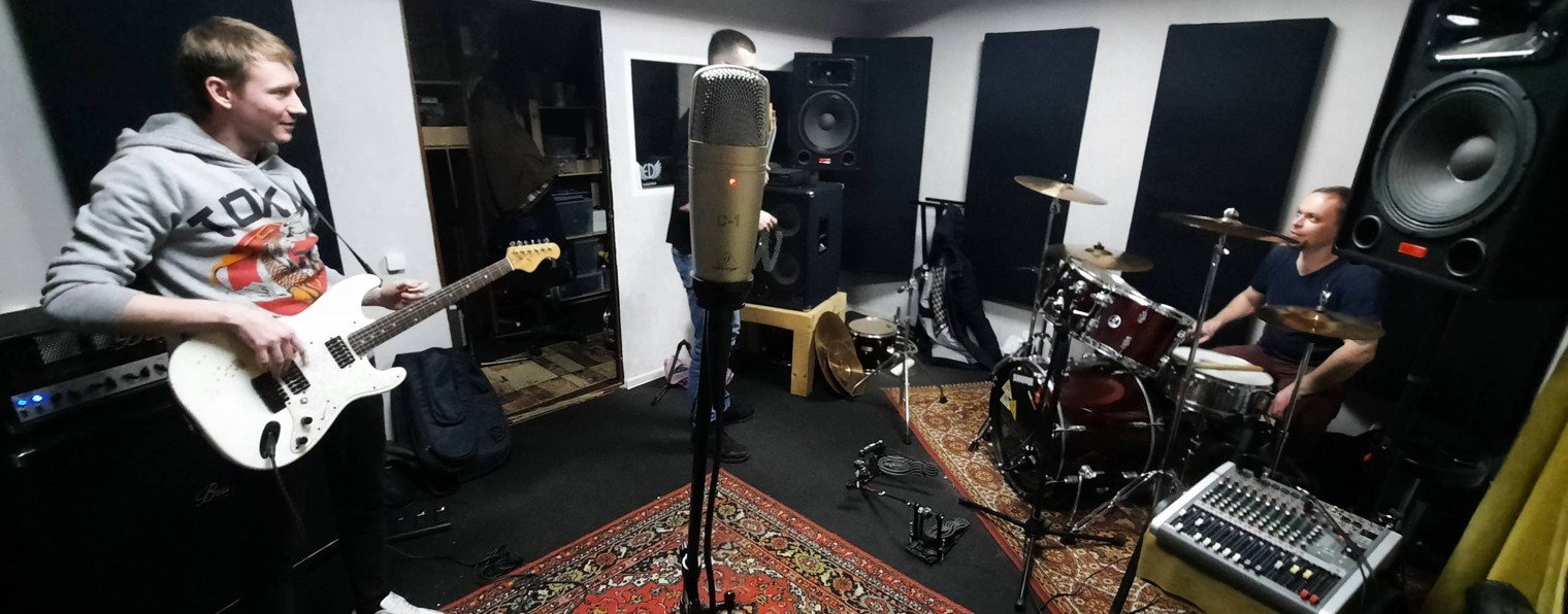 Антон Карабин