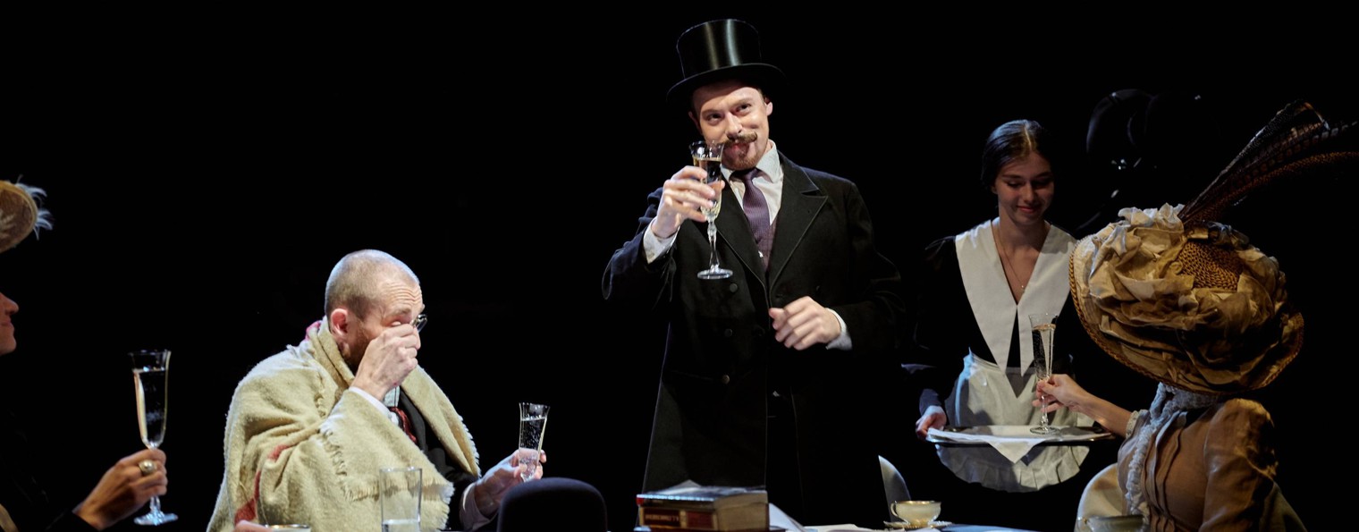 Карпов Александр - молодой исполнитель