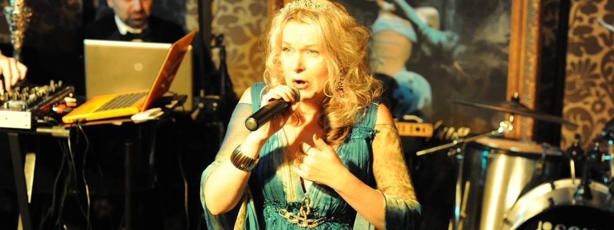 сопрано Ирина Величка-Светская птичка.