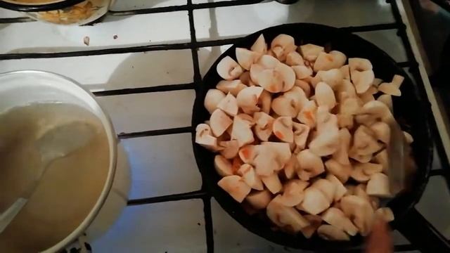 Что делать если тёща сказала: "Передаю тебе кухню"? Не любит готовить! смотреть онлайн