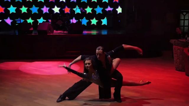 Spring Ball. Владимир Одинцов – Алёна Гречаник, Show case смотреть онлайн