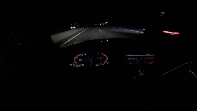 BMW 320i (2019) - POV Drive On German Autobahn At Night -Top Speed Drive