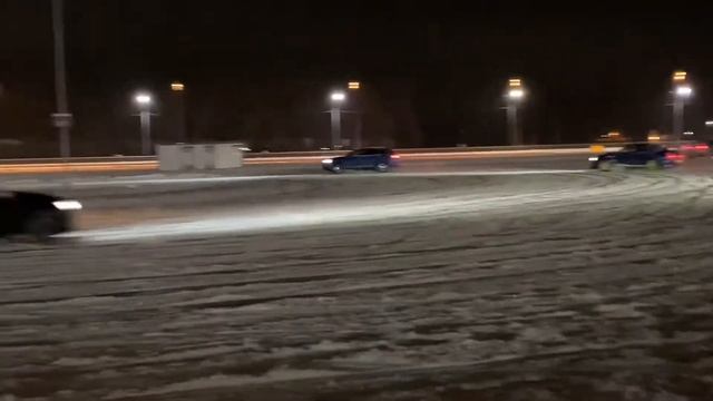 AUDI Q7 4M смотреть онлайн
