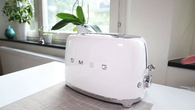 Quick review of this stylish 2-slice toaster from SMEG смотреть онлайн