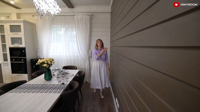 Обзор дома 330 кв.м. Интерьер и ремонт деревянного дома из клееного бруса для семьи с ребенком смотреть онлайн