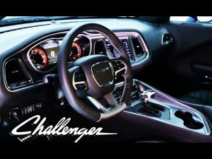 Dodge Challenger (2019) ИНТЕРЬЕР.