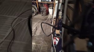 к REDBO PRO MIG 200 приехал баллон с СО2 и понеслось...тележка для  сварочного полуавтомата