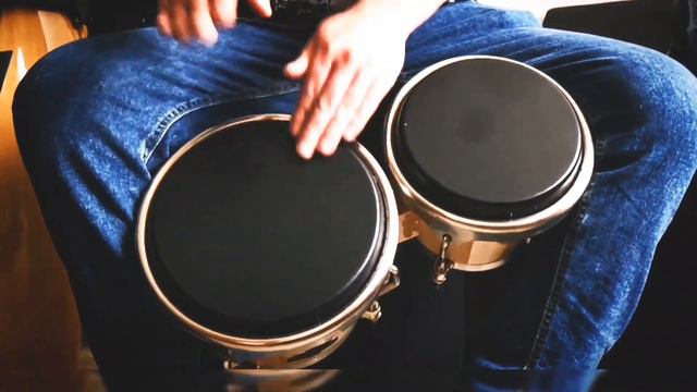 practicando bongo (bachata) смотреть онлайн