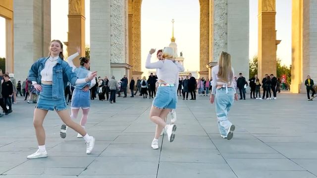 [KPOP in PUBLIC | ONE TAKE] NewJeans (뉴진스) 'Hype Boy' (dance cover by ROXXI) смотреть онлайн