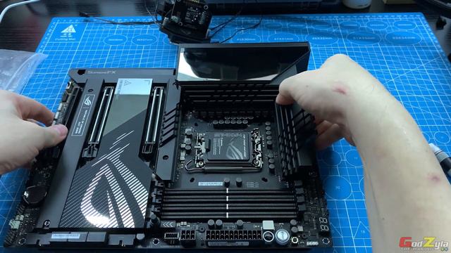 Arctic Liquid Freezer III смотреть онлайн