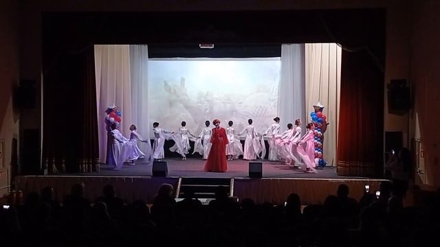 Образцово-показательный хореографический коллектив "ФИАНИТЫ" рук. Елизарова ЮН.танец"Верните память смотреть онлайн