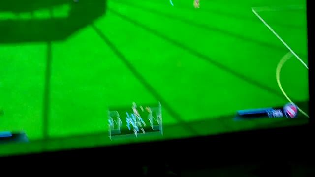 Playing FIFA 18 (Xbox 360) смотреть онлайн