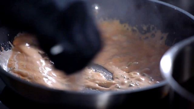 Жареные равиоли с соусом и сыром Парзмезан. Домашние рецепты от шеф-повара "У Палыча" смотреть онлайн