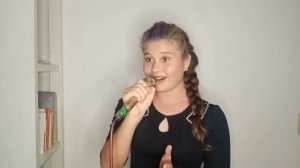 «Растёт в Волгограде берёзка». Исполняет Ксения Полукарова.