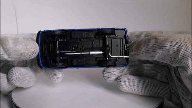 УАЗ 3741 и ИЖ 2715?️Автолегенды СССР?️Обзор масштабных моделей 1:43 смотреть онлайн