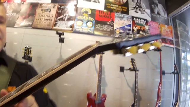 Gibson 2015 Les Paul Less + Big Music Shop смотреть онлайн