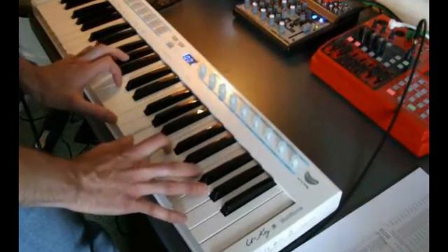 CME U-key Mobiltone Keyboard Demo