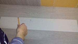 Как приклеить ПАНЕЛИ ПВХ на ЖИДКИЕ ГВОЗДИ? Ремонт ЛОДЖИИ своими руками. Часть5.