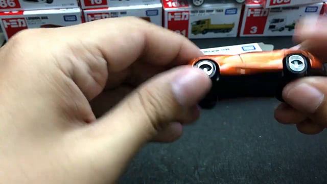 Tomica No.57 McLaren 720S ( Regular and Special Color ) смотреть онлайн