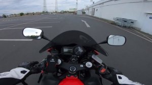 Как поднять мотоцикл на заднее колесо | вилли на спортбайке