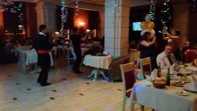 Подача горячего блюда смотреть онлайн