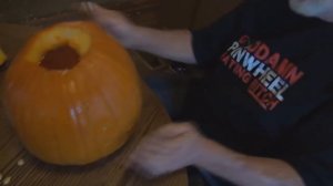 ЗЛОЙ ДЕД как вырезать тыкву ?