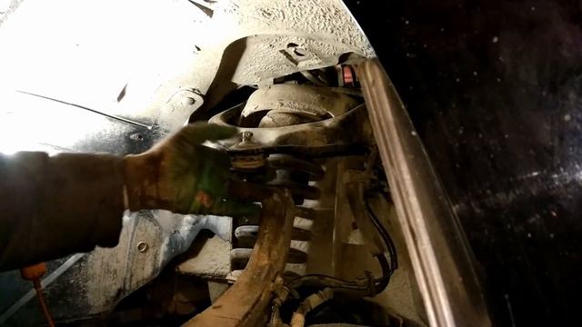 Ford Explorer IV Бюджетная замена передних верхних рычагов смотреть онлайн