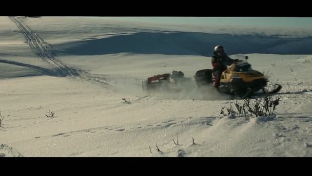 В сиянии Заполярья снегоходы STELS Viking прошли по Ледовой Кромке России mp4 смотреть онлайн