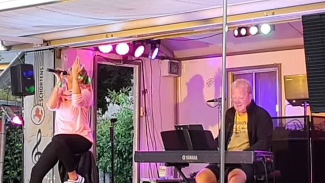 UPS Schortens 2021 - Plug & Play Duo - What´s up - kostenloses Live-Konzert смотреть онлайн