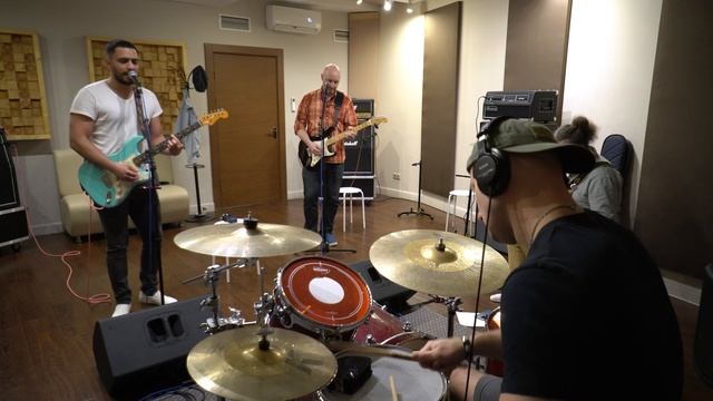 ОСТРОВ - Греет лето (репетиция) смотреть онлайн