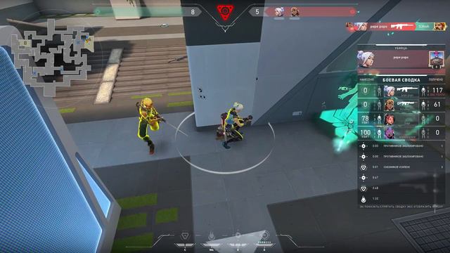 ГЕНИАЛЬНЫМ клатчем покорил сердца девушек