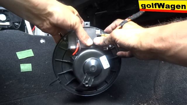 VW Golf 5 how to change blower motor resistor /rozbor blower fan/ or change for new смотреть онлайн