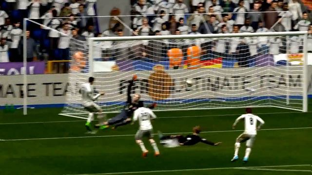 Копия видео FIFA 15 Небоьшая обводка в штрафно C.Ronaldo 7 смотреть онлайн