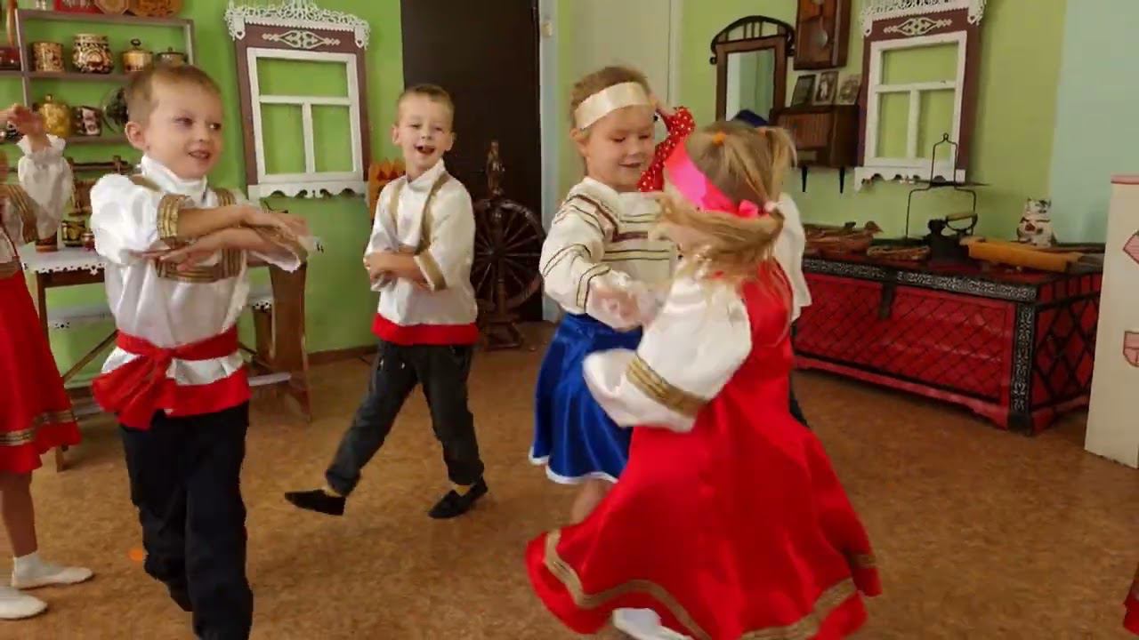 Русская народная игра ,,Растяпа,,. Детский сад. смотреть онлайн