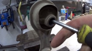 Что с нижней подушкой двигателя спустя 80,000. Веста