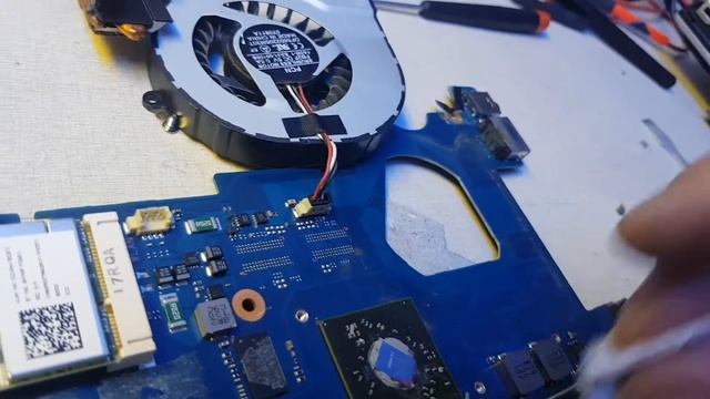 Samsung NP305V5A conversione UMA смотреть онлайн
