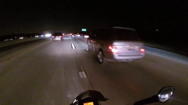 How to Split Lanes at Night on Motorcycle - Highway 210 West - Day Light Savings смотреть онлайн
