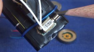 ? КАК УСТРОЕН ?  ВИБРОМОТОР