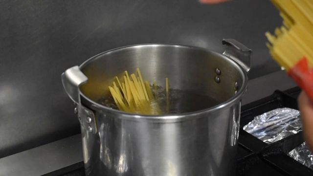 ¿Como hacer PASTA AL PESTO? en 10 minutos ¡ receta simplemente perfecta! смотреть онлайн