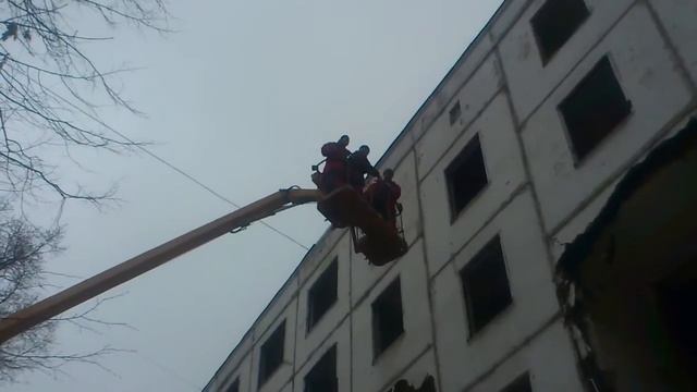 Монтажники "Акадо" в люльке ))) смотреть онлайн