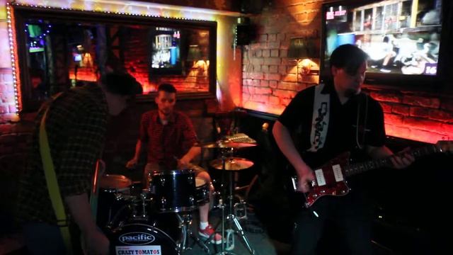 Del Sotos - Surfing Around The Fort Boyard смотреть онлайн